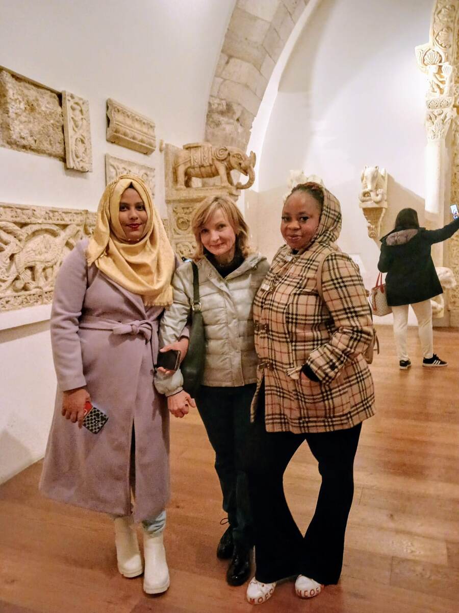 В археологическом музее Бари со студентами школы Мело