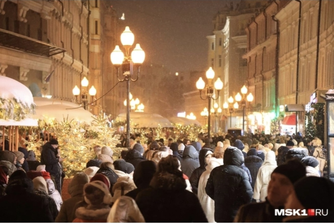 Фото новогодних московских улиц можно найти на многих новостных ресурсах...