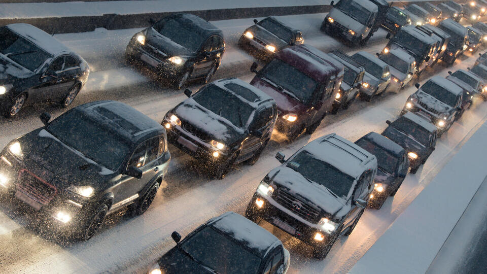     Актеры из сериала "Солдаты" оказались в снежной ловушке под Ярославлем РИА Новости/Алексей Куденко