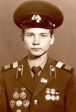 Старший сержант ПВ КГБ СССР С. Науменко