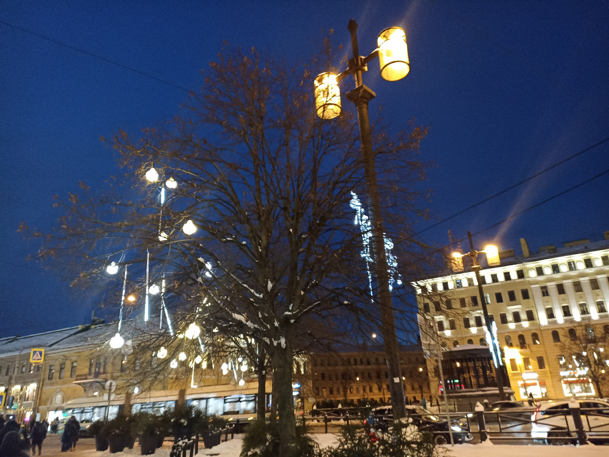 Сенная площадь 