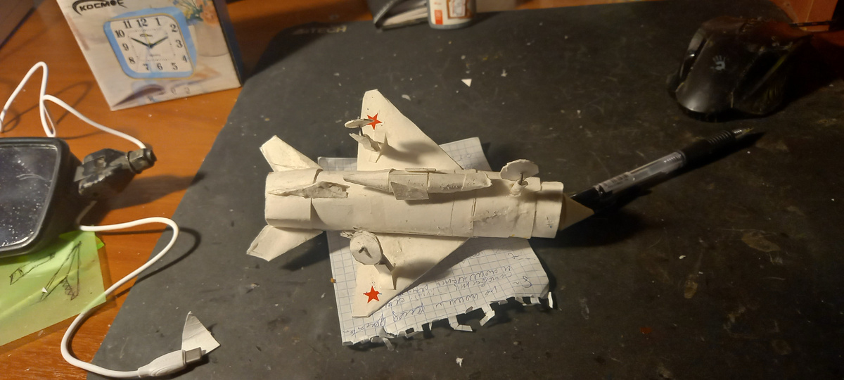 МиГ -21 из Бумаги. Топливный бак
