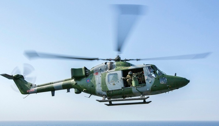 Westland Lynx способен выполнять фигуры высшего пилотажа
