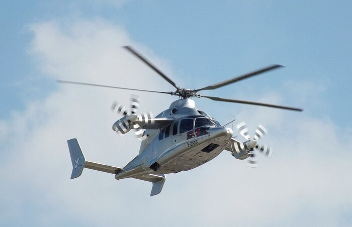 Крылья с коротким размахом Eurocopter X3 оснащены винтами