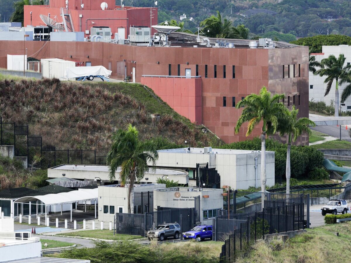    Здание посольства США в Каракасе, Венесуэла | © AP Photo / Cristian Hernandez