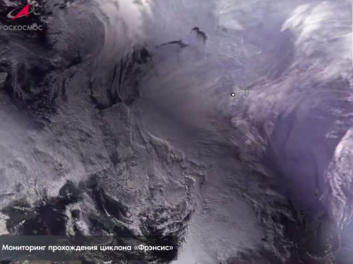    Циклон "Френсис", накрывший Москву с областью | © Фото : Роскосмос/Telegram