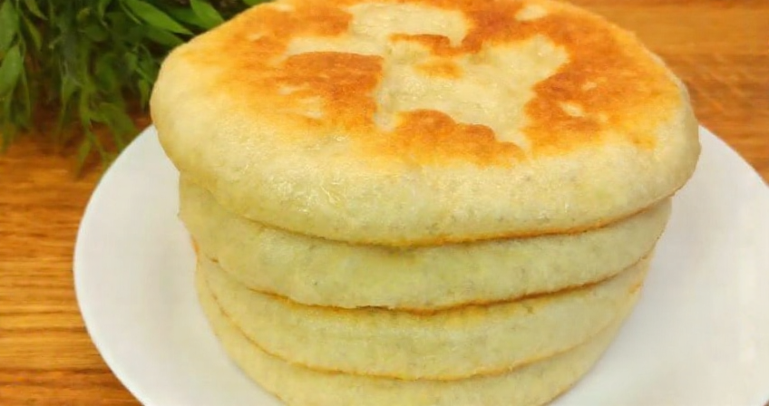 Когда в доме нет хлеба, я готовлю лепешки. Без молока, кефира и яйц