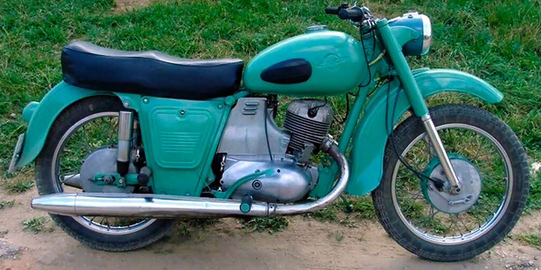 Как «убитый» дедов ИЖ стал семейной реликвией, или Почему я оценил свой кастом в 800 000 рублей