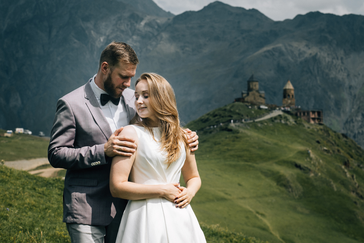 На подаренные деньги мы, кстати, гоняли в путешествие по Грузии.