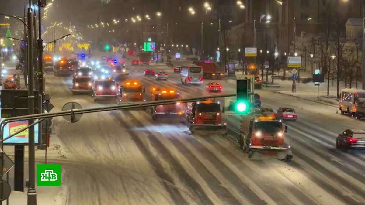    Коллапс на дорогах: Москву парализовал циклон «Фрэнсис»