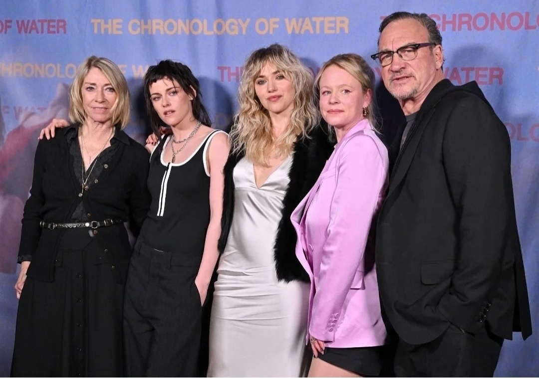 Каст "Хронологии воды" на премьере в Лос-Анджелесе. Материал: Getty Images.