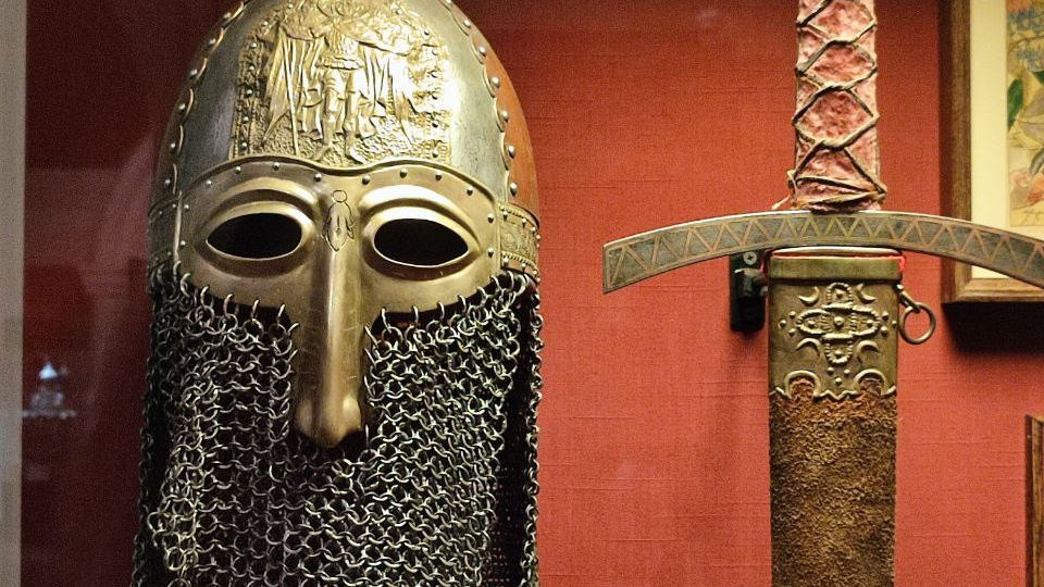 Исторический музей: ярлык на княжение, медаль за пьянство, гигантизм русских императоров...