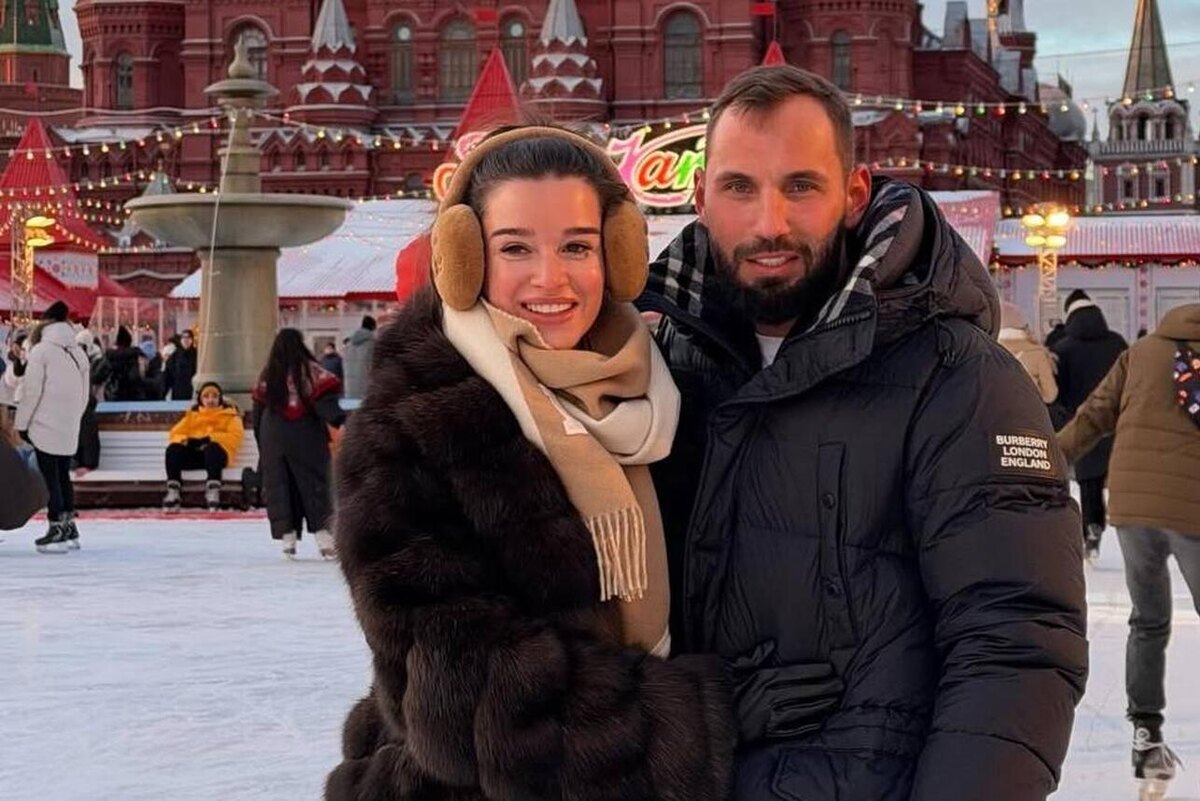    Ксения Бородина с мужем Николаем Сердюковым Социальные сети