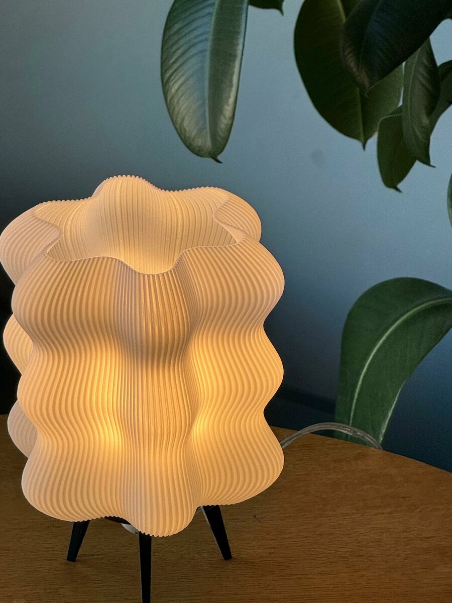 Настольный светильник для уютной атмосферы