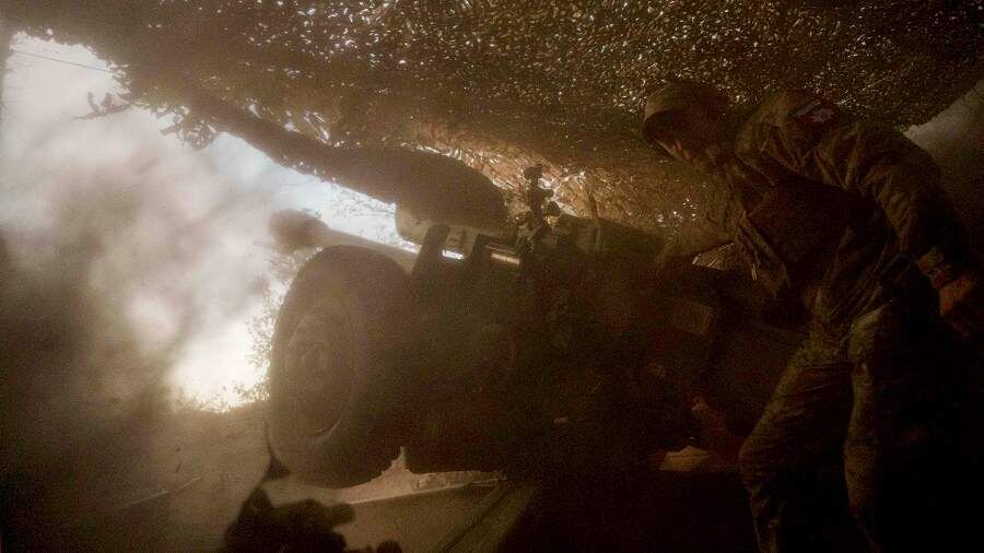    Фото: TASS/AP/Evgeniy Maloletka