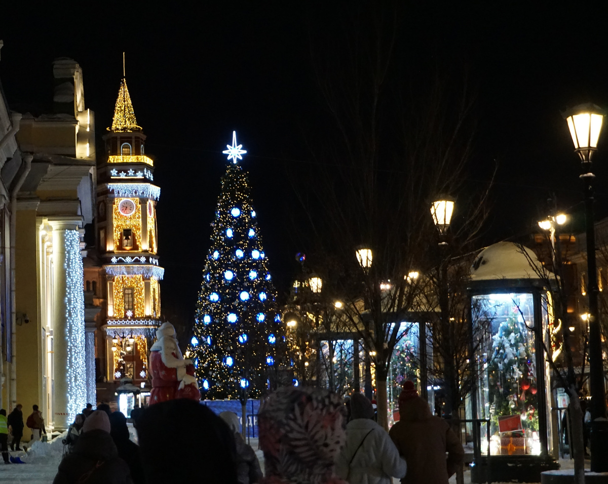 Невский, Гостинный Двор