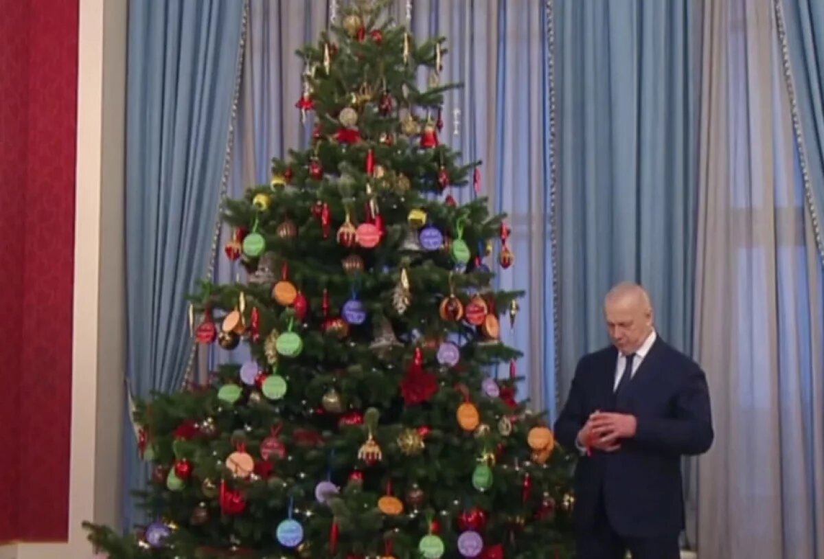    Поездку к капибарам и пианино получили в подарок от Трутнева ребята из ДФО