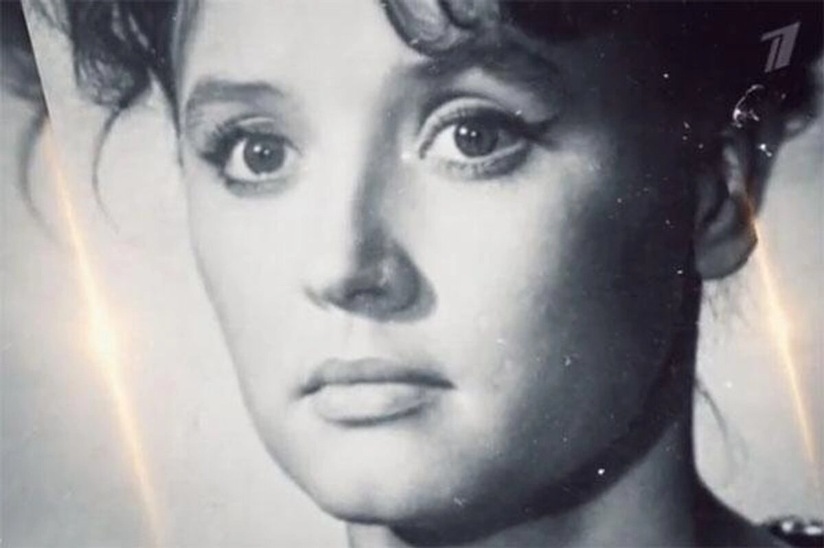 Вера Алентова в молодости