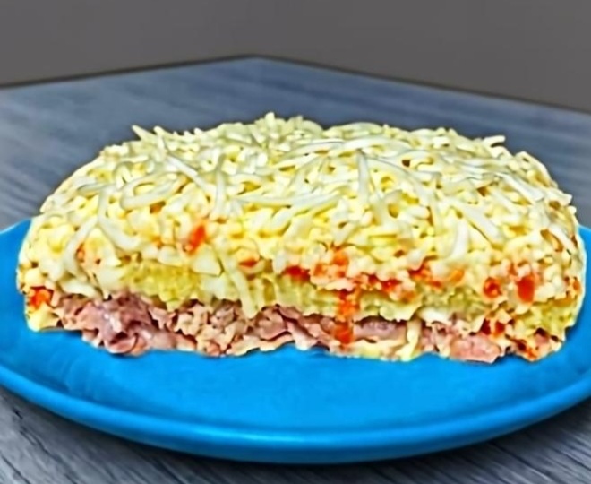 Потрясающий салат "Курье" станет прекрасным завершающим аккордом новогодних праздников