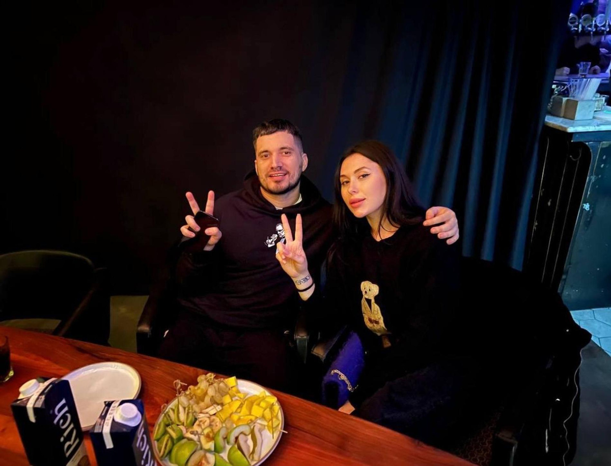    Паша Техник и Ева Карицкая. Фото: ТГ-канал evakaritskaua