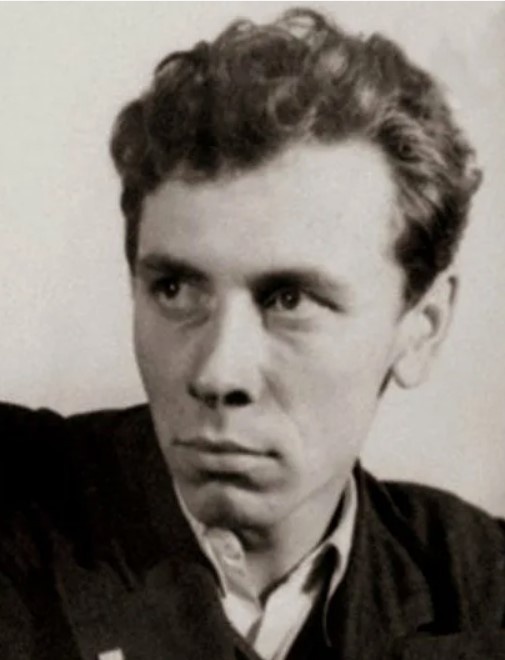 Анатолий Папанов в молодом возрасте