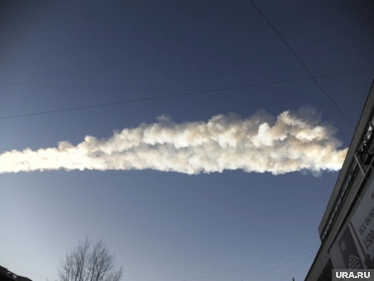    След от небесного болида был виден из далека