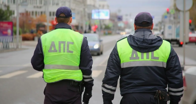 Совсем озверели! Российские водители возмущены новыми штрафами ГИБДД в 2025 году