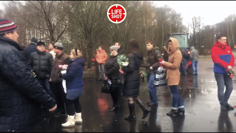    Так проходило прощание с Михаилом Задорновым. GIF видео: ТГ-канал SHOT