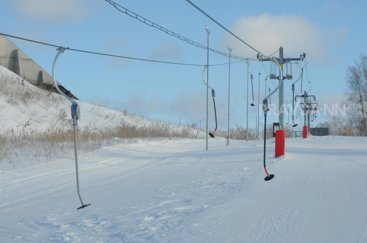    По предварительной версии, все произошло из‑за плохого благоустройства зоны с буксировочным подъёмником