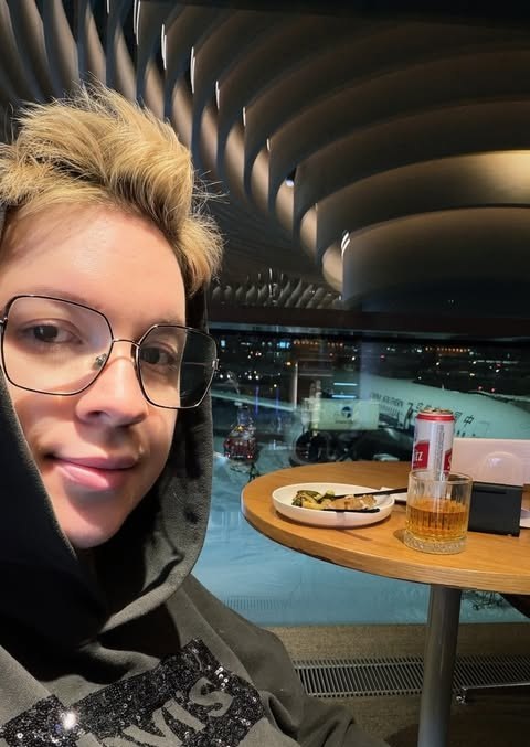    Алена Жигалова в ШереметьевоСоцсети Алены Жигаловой