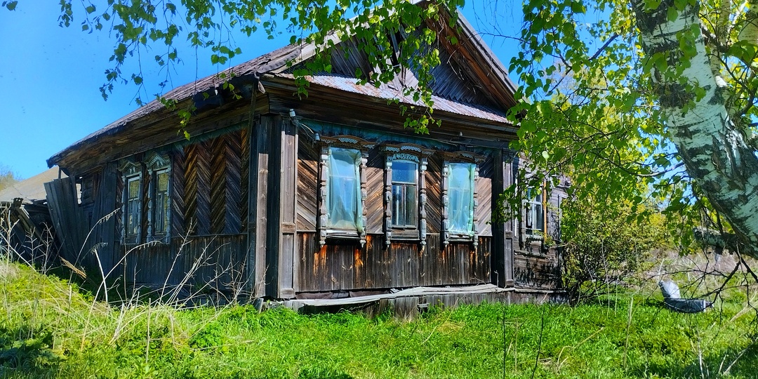 БОЛЬШАЯ ЗАБРОШЕННАЯ ДЕРЕВНЯ С ИНТЕРЕСНЫМ ДОМОМ В ГЛУБИНКЕ НИЖЕГОРОДСКОЙ ОБЛАСТИ