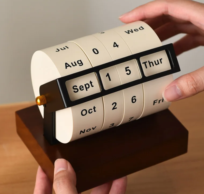 Настольный вечный календарь