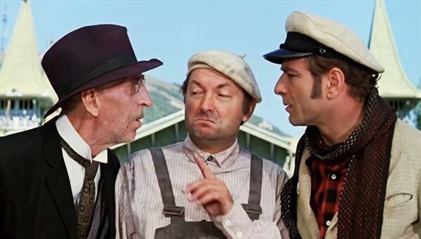    Кадр из фильма Леонида Гайдая «Двенадцать стульев» (1971), созданного по роману Ильи Ильфа и Евгения Петрова