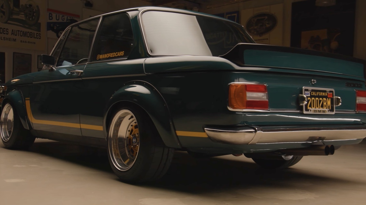 BMW 2002 1974 года