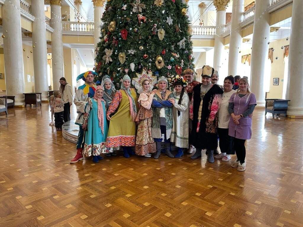    Фото с сайта Шахтинского драмтеатра Евгений Николаев