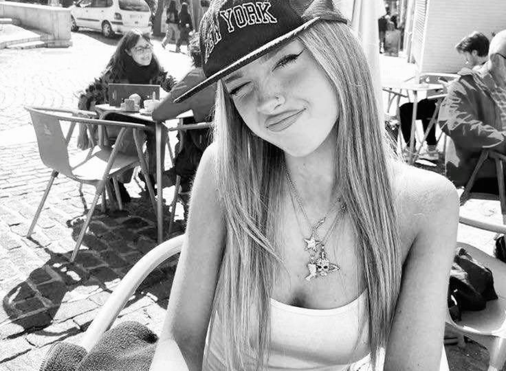 Что ответить мужчине, если он надолго исчез, а потом пишет как ни в чем не бывало