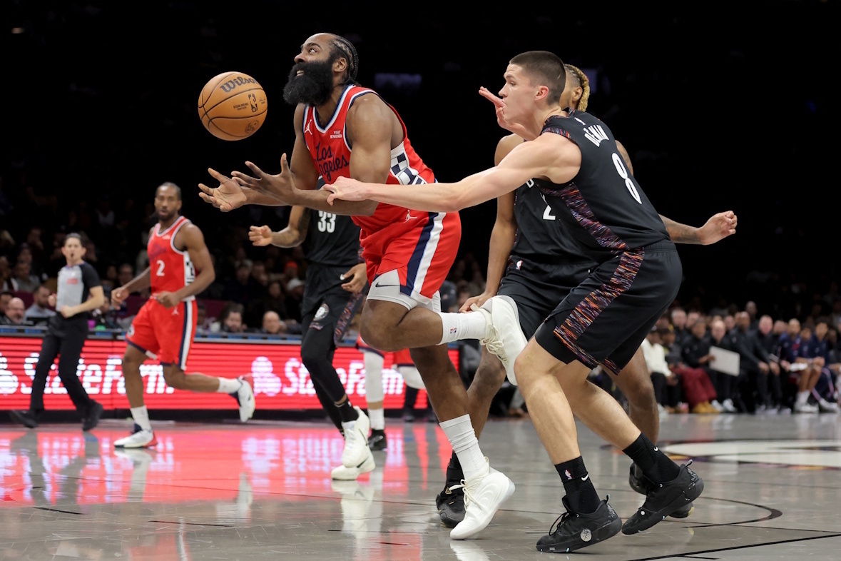    Джеймс Харден и Егор Дёмин.Imagn Images USA Today Sports