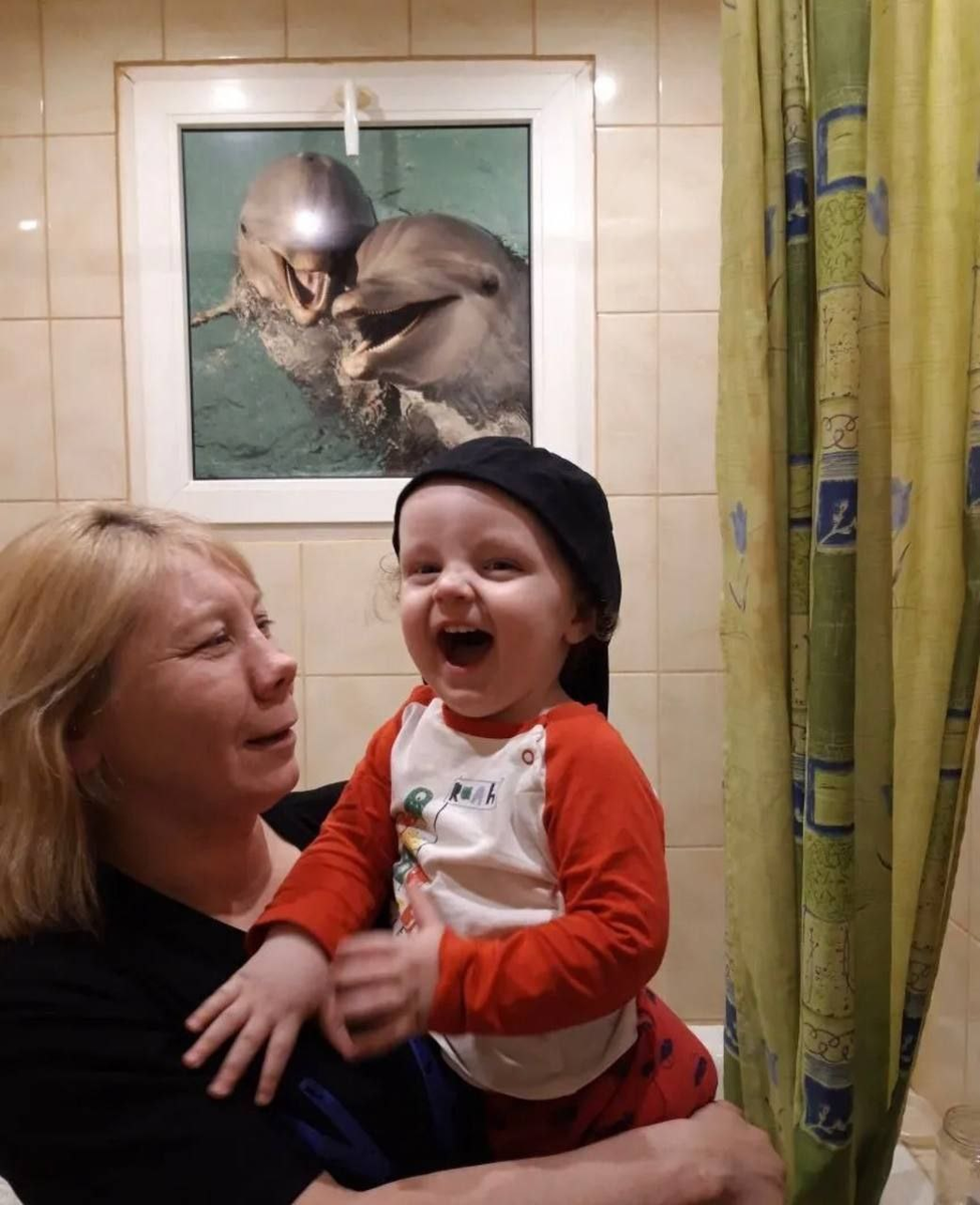 Оксана с внуком