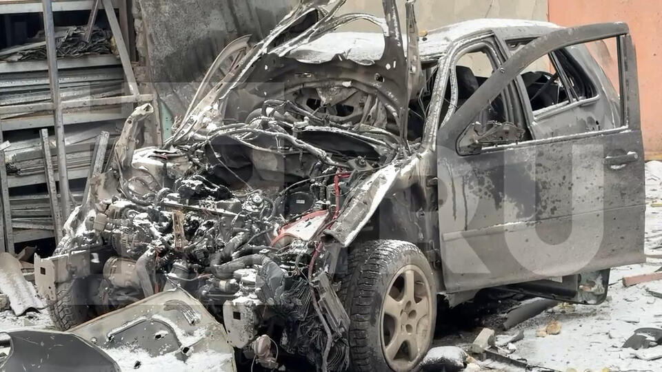     Машины сгорели дотла: ВСУ атаковали станцию техобслуживания в Макеевке ИЗВЕСТИЯ