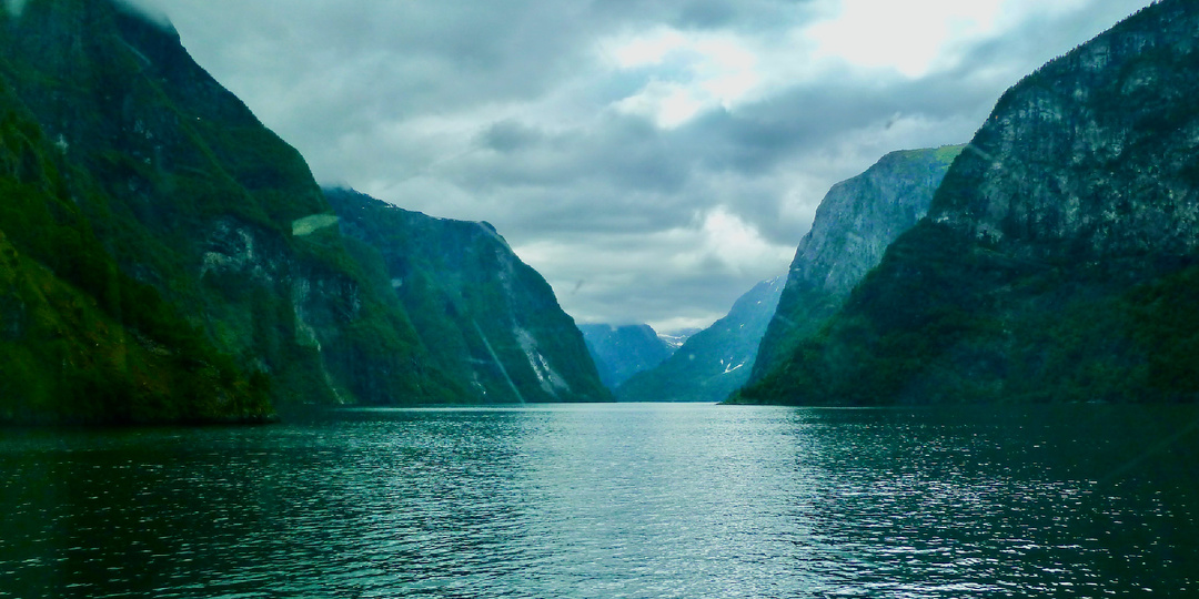 Норвегия: готовы к самому длинному тоннелю, самой крутой железной дороге и самому величественному фьорду в мире?