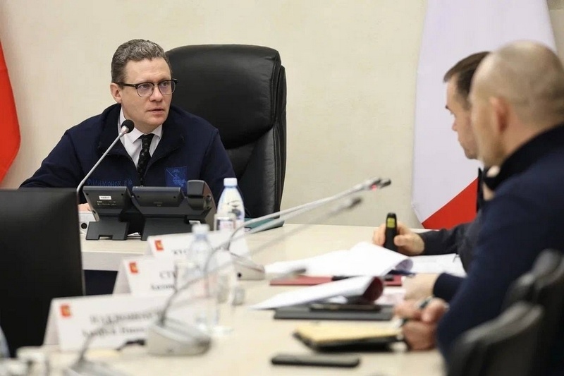    Губернатор провел оргкомитет по подготовке Вологды, Череповца и Великого Устюга к юбилейным датам, которые города отметят в 2027 году. Источник: https://cherinfo.ru/news/144246