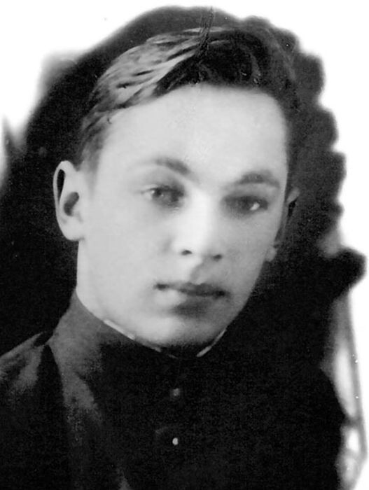 Александр Зацепин в армии.