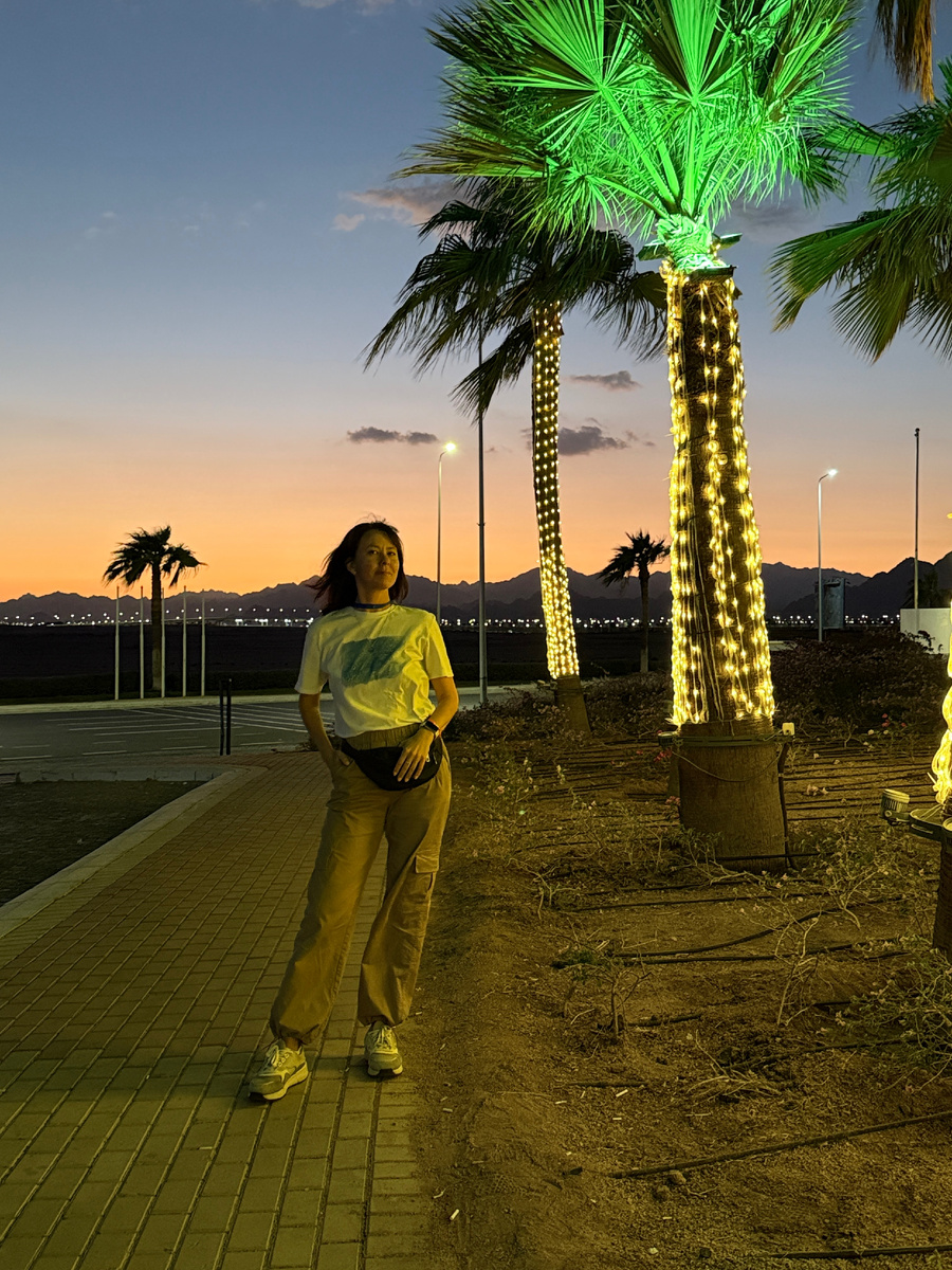 Горы красиво смотрятся на закате, сплошное удовольствие