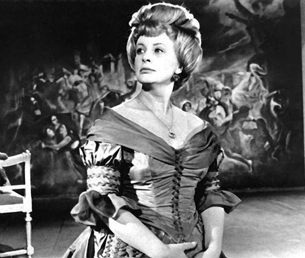 Алла Ларионова – кокетка, позволяющая себя любить