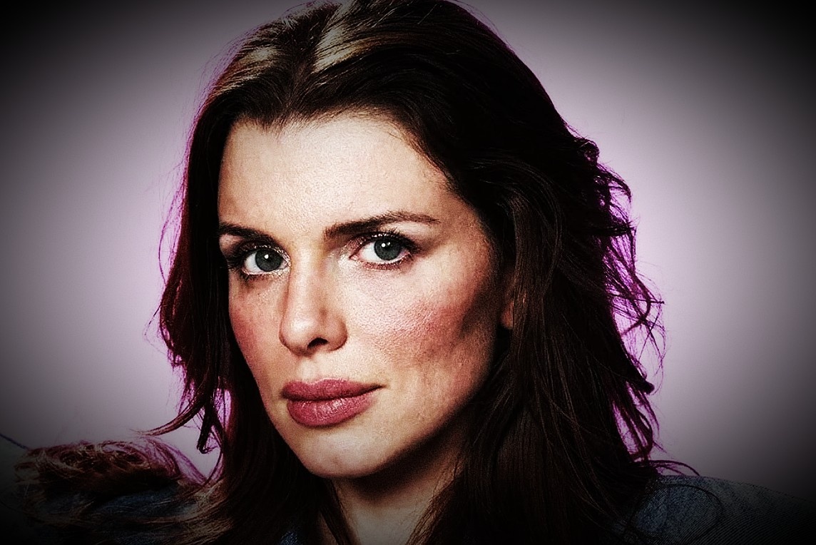 Джулия Фокс 