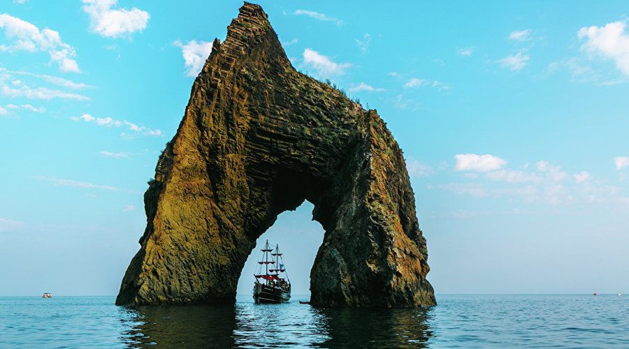 Скала Золотые ворота