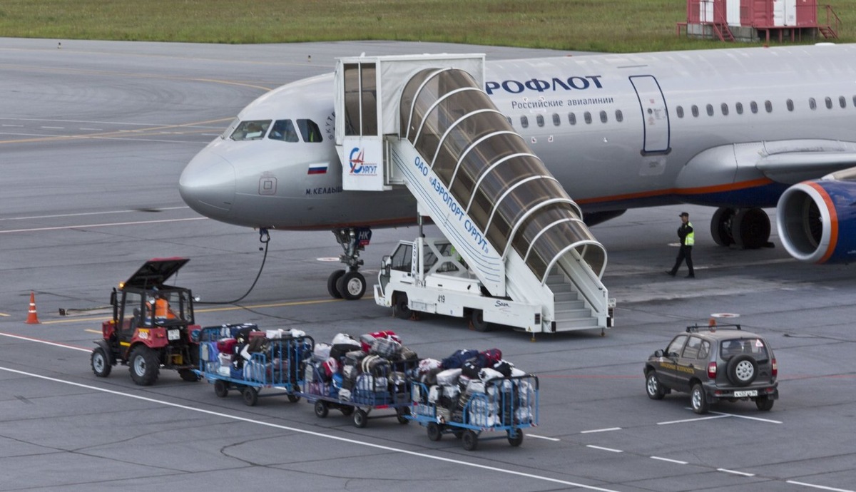    Авиапассажиры из Югры стали заложниками мощного циклона «Фрэнсис» в Москве