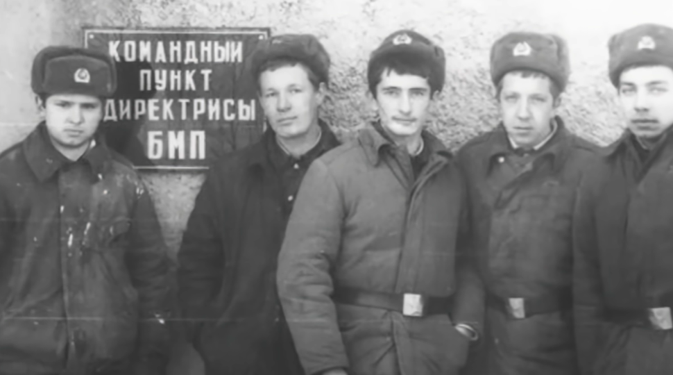 Почему солдат армии СССР переводили служить в другую часть.