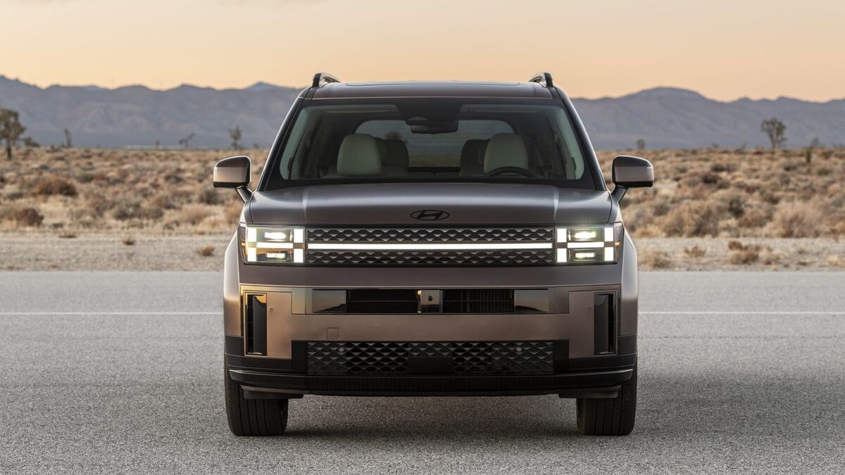    Hyundai Santa Fe 2024 модельного года. Фото Hyundai