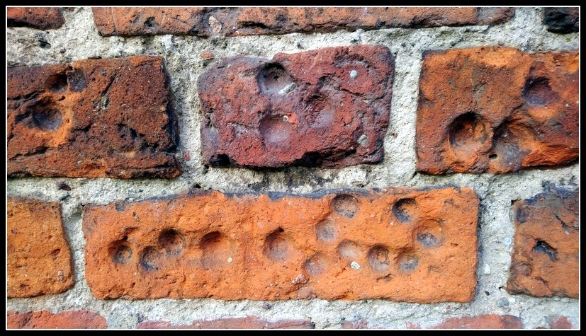 Изучаемый феномент на ю-в угле кирхи Friedland (сегодняшний Правдинск)